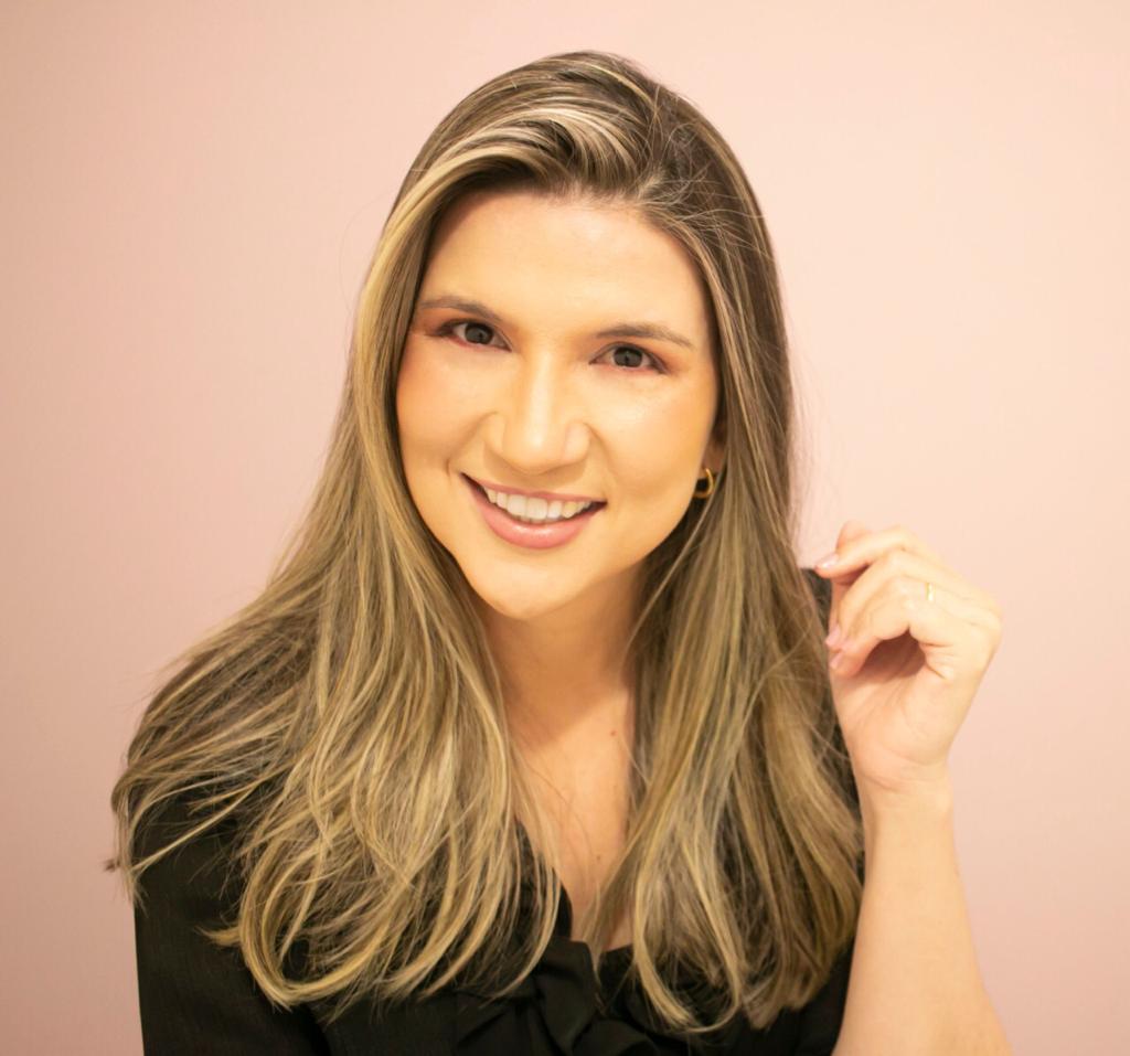 Dra. Sarah Álvares